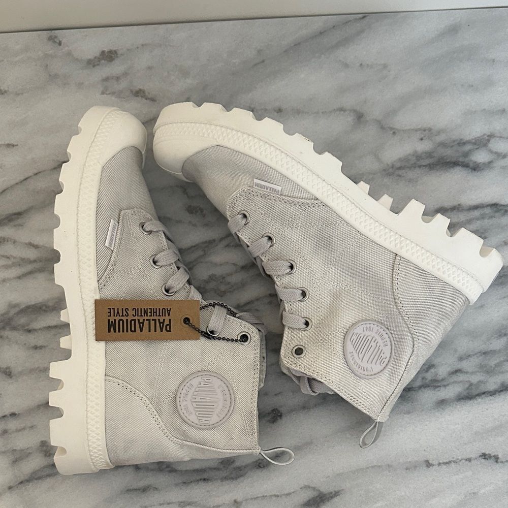 New Palladium pampa lighr Gray High-Top Sneakers women’s sz 7 NWT - Picture 8 of 12